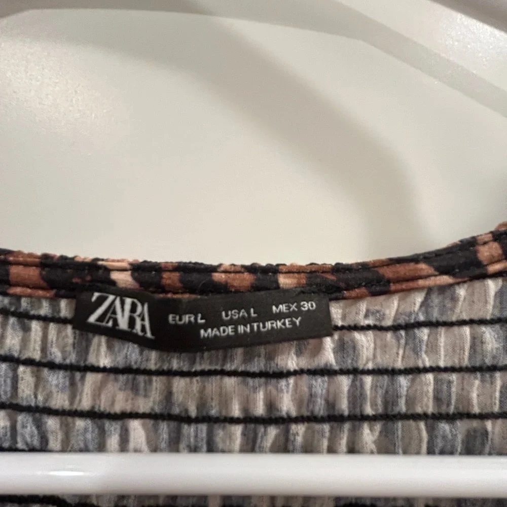 Zara Leopard Print Puff Sleeve Blouse size L